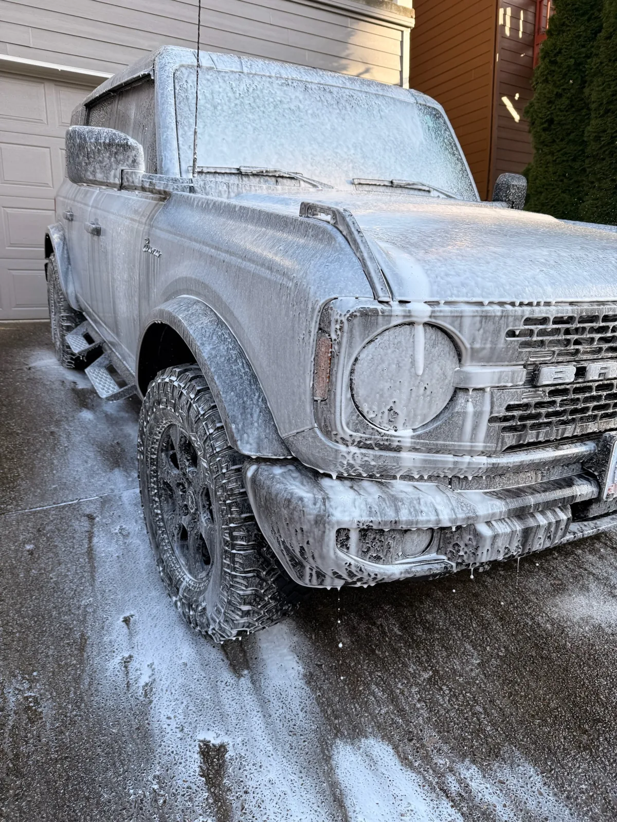 Foam pre-soak on SUV